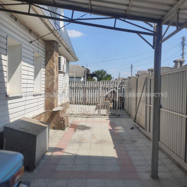 Продам будинок, Большая Жихорская ул. , 120 м², 13 соток, капитальный ремонт 