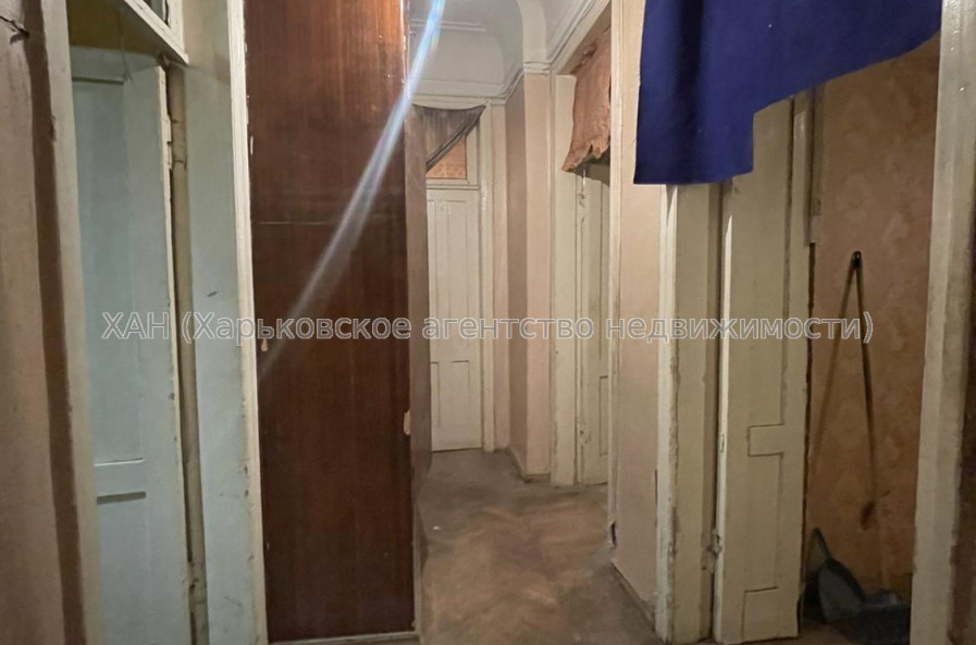 Продам квартиру, Чичибабина Бориса ул. , 3  ком., 72 м², без ремонта 