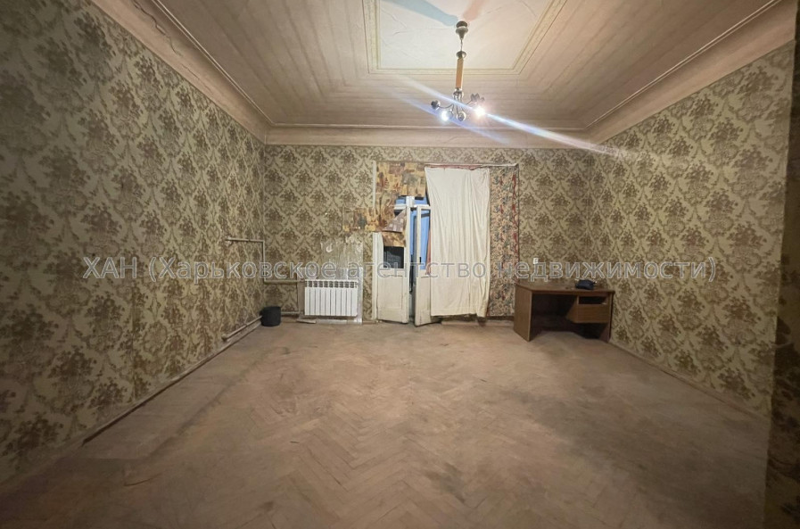 Продам квартиру, Чичибабина Бориса ул. , 3  ком., 72 м², без ремонта 