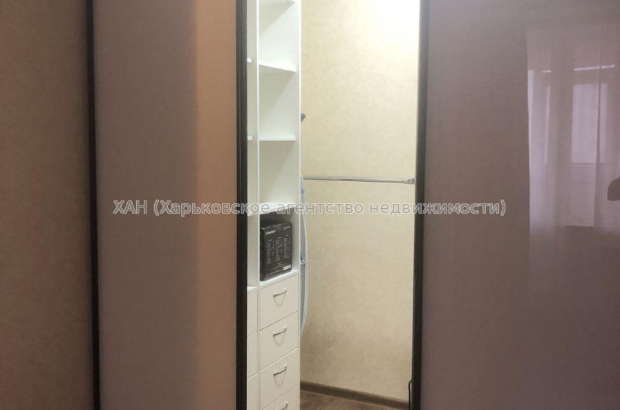 Продам квартиру, Барабашова академика ул. , 3  ком., 65 м², евроремонт 