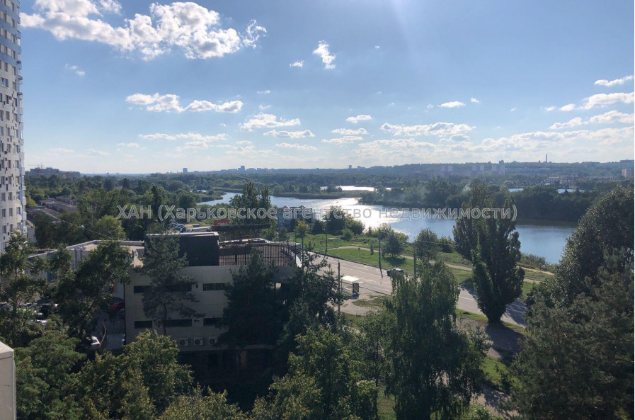 Продам квартиру, Барабашова академика ул. , 3  ком., 65 м², евроремонт 