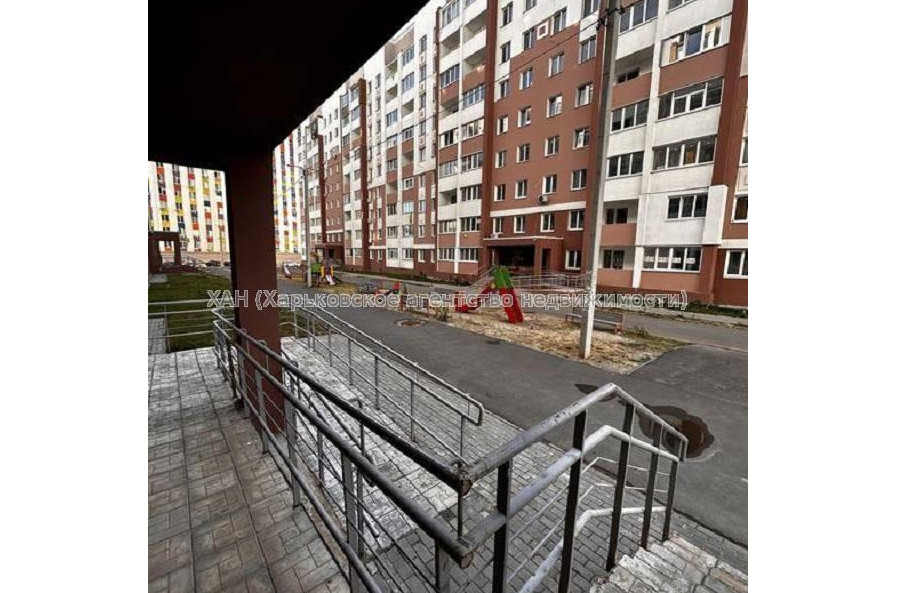 Продам квартиру, Шевченковский пер. , 2 кім., 60 м², без внутренних работ 