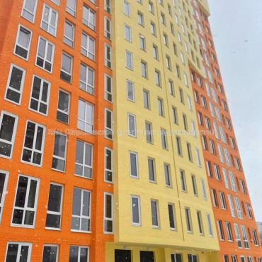 Продам квартиру, Гвардейцев Широнинцев ул. , 1 кім., 43 м², без ремонта 