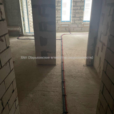 Продам квартиру, Гвардейцев Широнинцев ул. , 1 кім., 43 м², без ремонта 