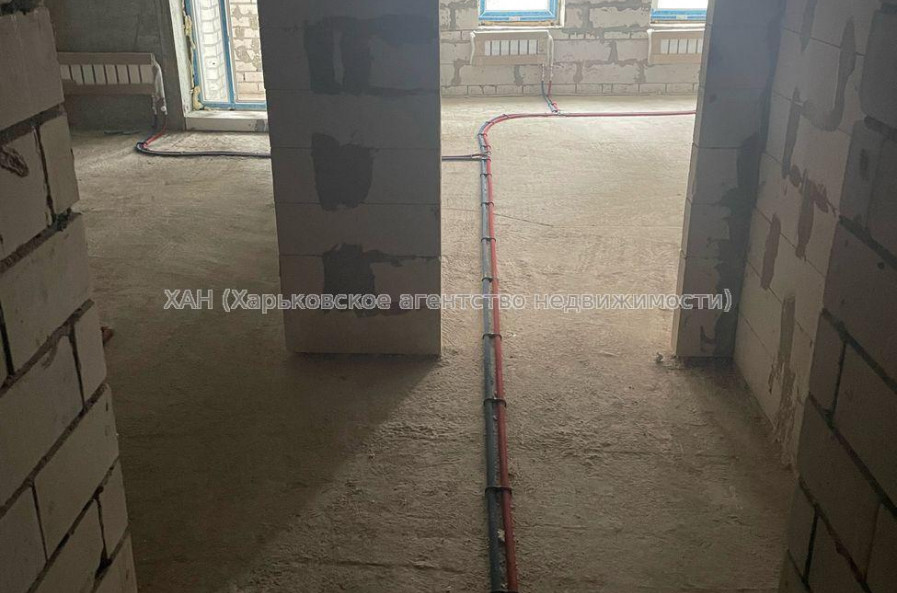 Продам квартиру, Гвардейцев Широнинцев ул. , 1 кім., 43 м², без ремонта 