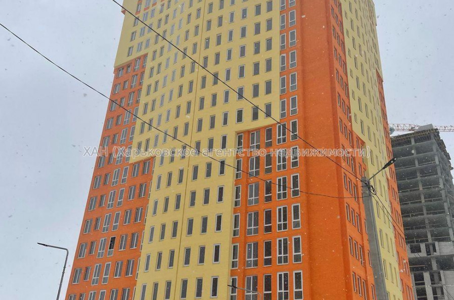 Продам квартиру, Гвардейцев Широнинцев ул. , 1 кім., 43 м², без ремонта 