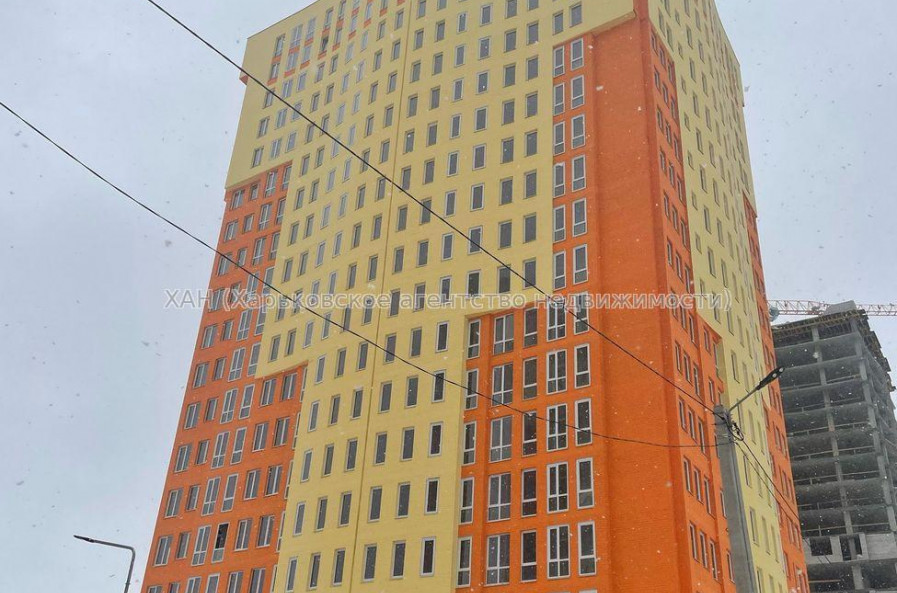 Продам квартиру, Гвардейцев Широнинцев ул. , 1 кім., 43 м², без ремонта 