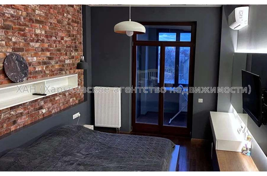 Продам квартиру, Евгения Енина ул. , 3 кім., 100 м², евроремонт 