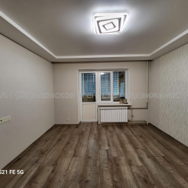 Продам квартиру, Байрона пр-т , 3  ком., 65 м², капитальный ремонт