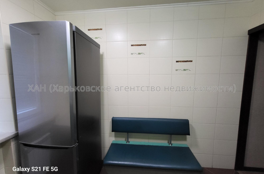 Продам квартиру, Байрона пр-т , 3 кім., 65 м², капитальный ремонт 