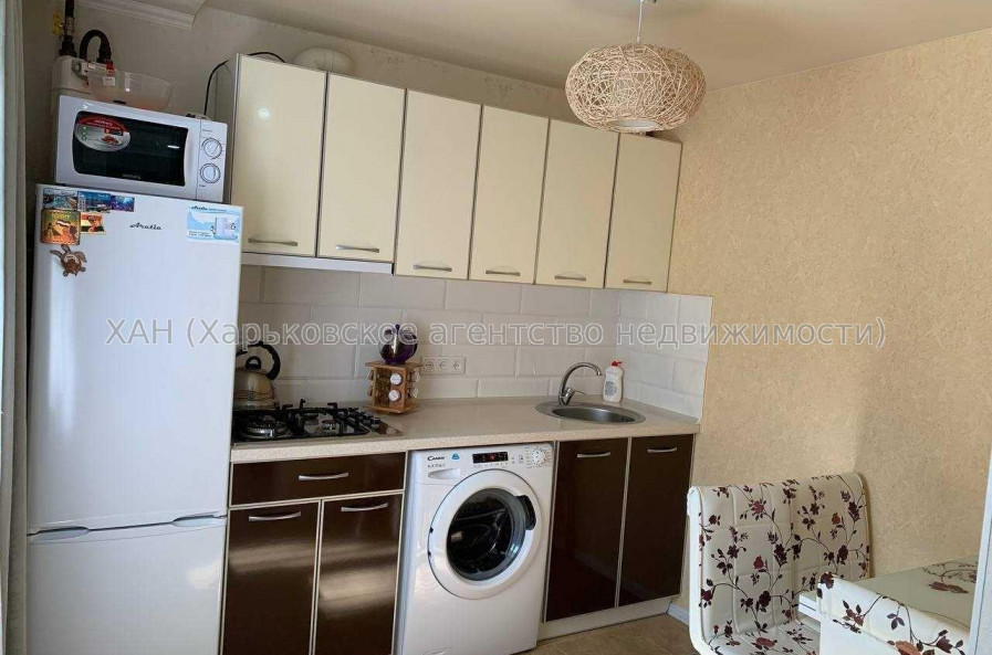 Продам квартиру, Науки просп. , 2 кім., 44 м², евроремонт 