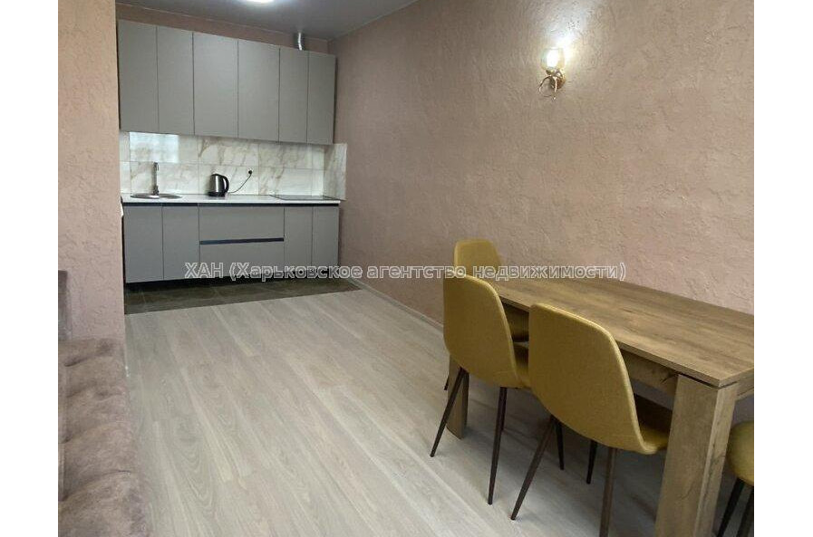 Продам квартиру, Полтавский Шлях ул. , 1  ком., 41 м², авторский дизайн 