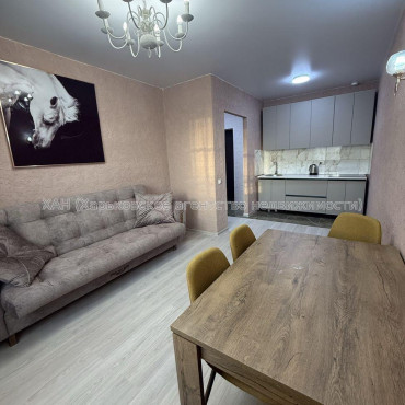 Продам квартиру, Полтавский Шлях ул. , 1  ком., 41 м², авторский дизайн 