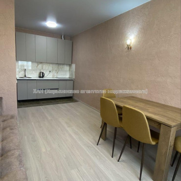 Продам квартиру, Полтавский Шлях ул. , 1  ком., 41 м², авторский дизайн 