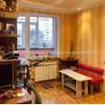 Продам квартиру, Защитников Неба ул. , 3  ком., 68 м², капитальный ремонт 