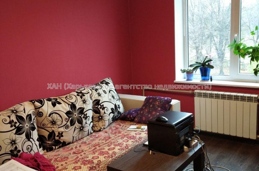 Продам квартиру, Защитников Неба ул. , 3  ком., 68 м², капитальный ремонт 