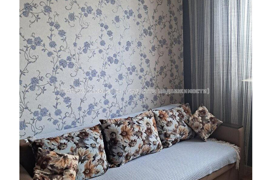 Сдам квартиру, Драгоманова ул. , 1  ком., 22 м², капитальный ремонт 