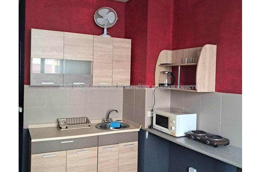 Сдам квартиру, Драгоманова ул. , 1  ком., 22 м², капитальный ремонт 