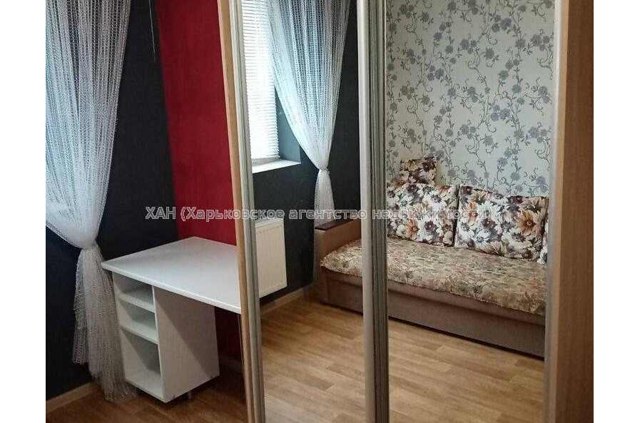 Сдам квартиру, Драгоманова ул. , 1  ком., 22 м², капитальный ремонт 