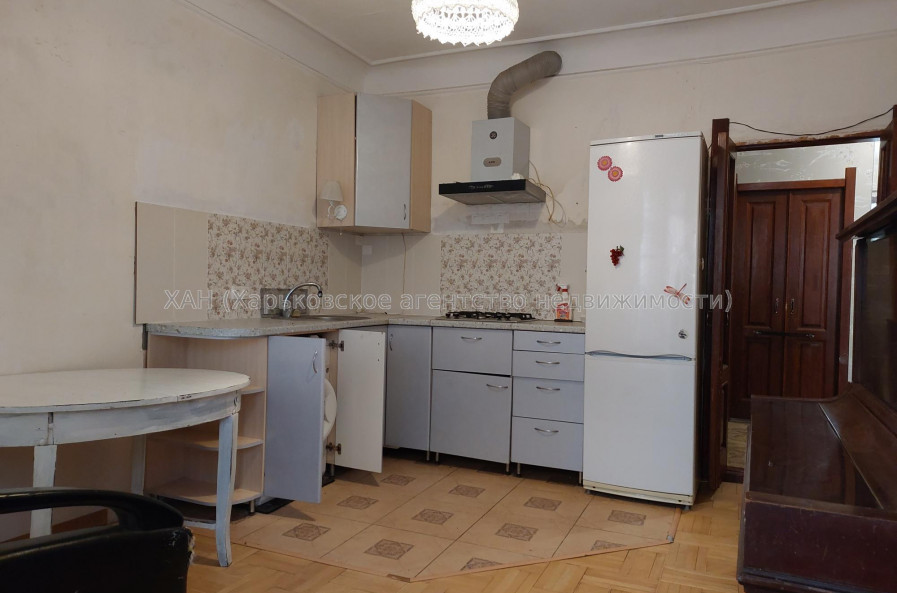 Сдам квартиру, Мира ул. , 8 , 1  ком., 50 м², косметический ремонт 