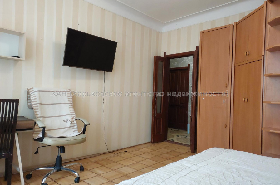Сдам квартиру, Мира ул. , 8 , 1  ком., 50 м², косметический ремонт 