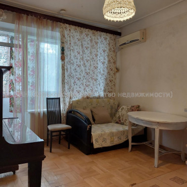 Сдам квартиру, Мира ул. , 8 , 1  ком., 50 м², косметический ремонт 