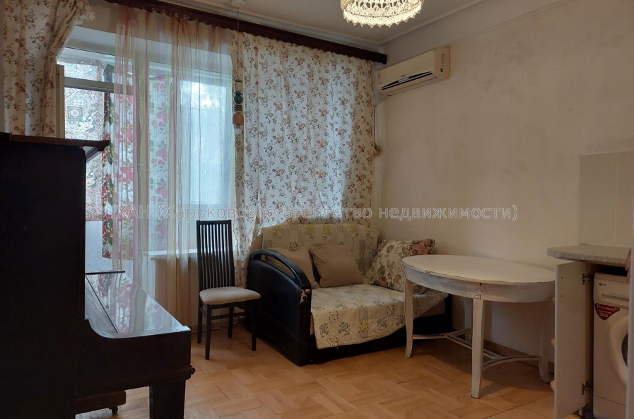 Сдам квартиру, Мира ул. , 8 , 1  ком., 50 м², косметический ремонт 
