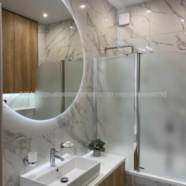 Продам квартиру, Ботаническая ул. , 2  ком., 50 м², авторский дизайн 