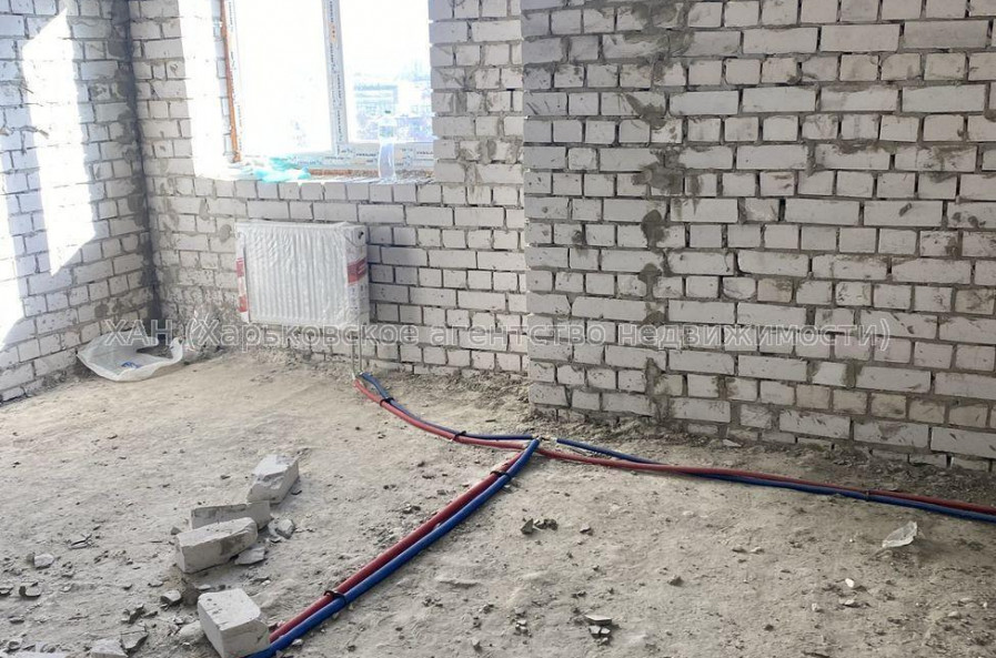 Продам квартиру, Заливная ул. , 3  ком., 78 м², без внутренних работ 