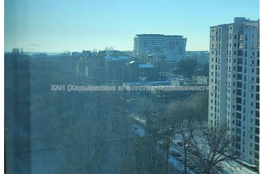 Продам квартиру, Профессорская ул. , 3 кім., 98 м², капитальный ремонт 