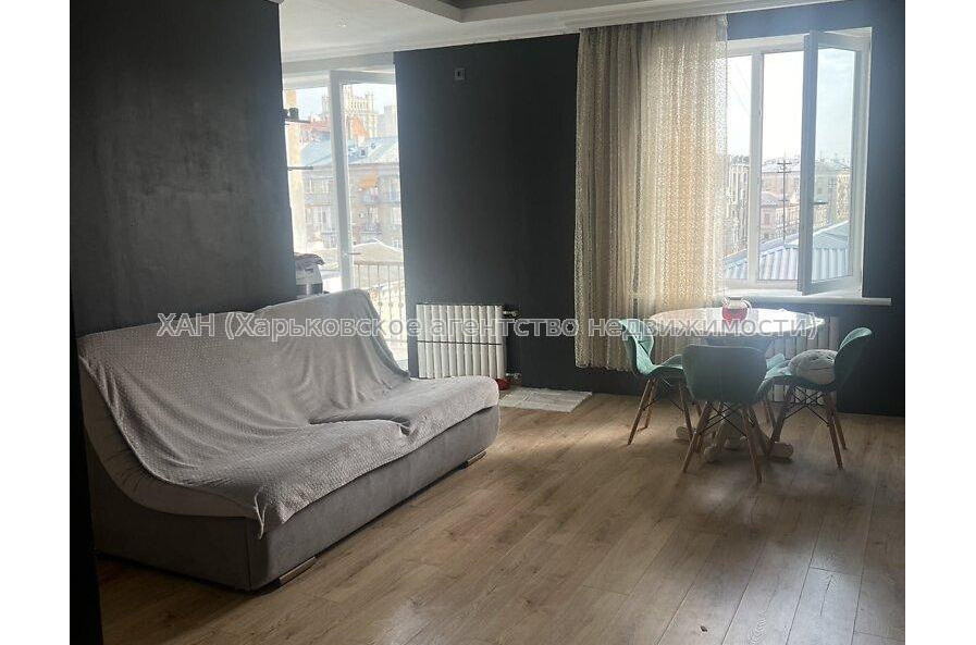 Продам квартиру, Кооперативная ул. , 2 кім., 52 м², евроремонт 