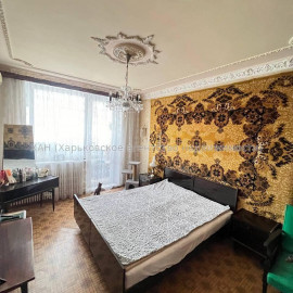 Продам квартиру, Гвардейцев Широнинцев ул. , 3 кім., 65 м², косметический ремонт