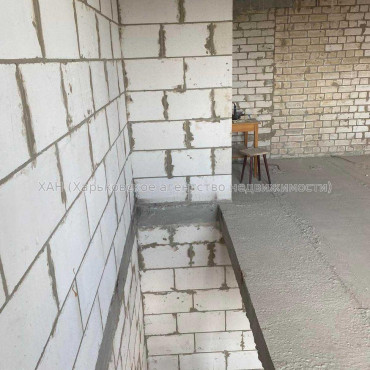 Продам квартиру, Пискуновский пер. , 3  ком., 80.20 м², без внутренних работ 