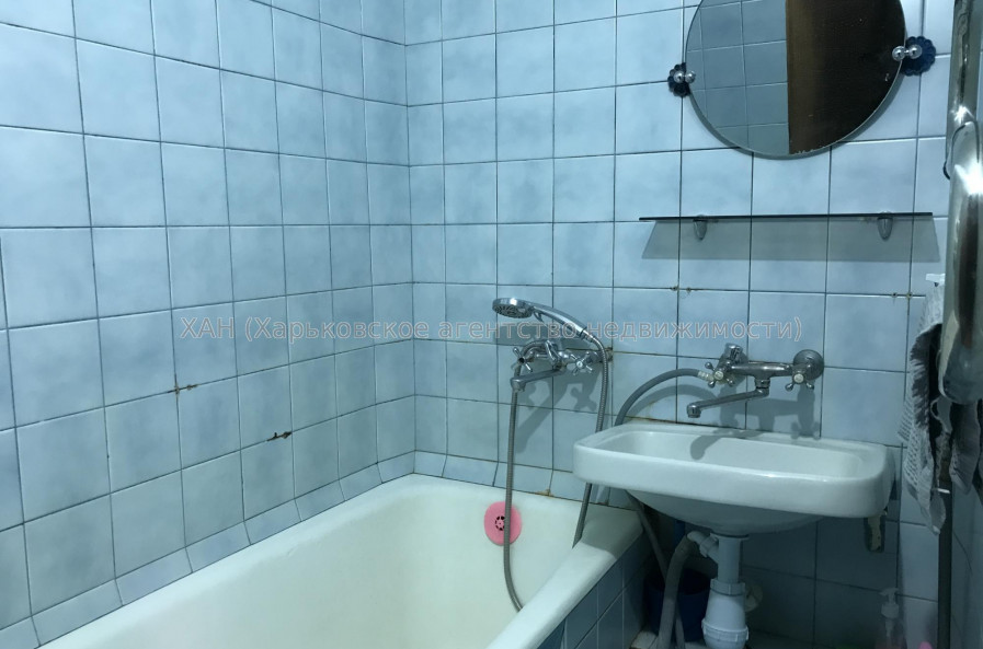 Сдам квартиру, Светлая ул. , 21 , 2  ком., 44 м², советский ремонт 