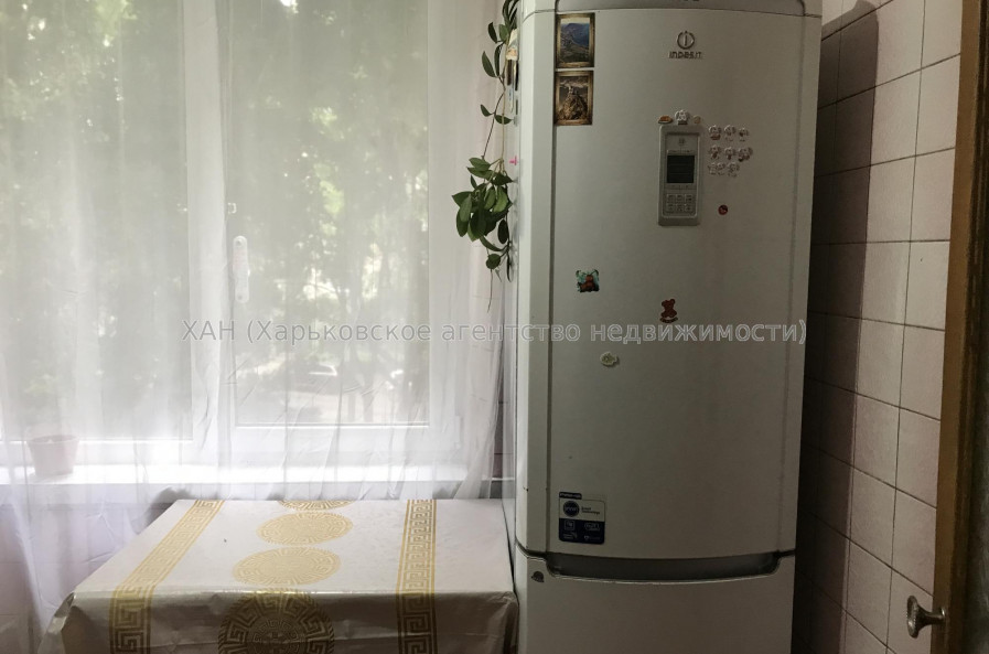 Сдам квартиру, Светлая ул. , 21 , 2  ком., 44 м², советский ремонт 