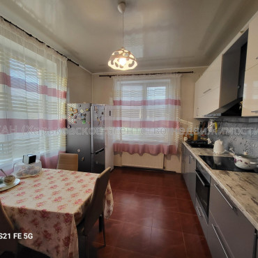 Продам будинок, Донская ул. , 142 м², 15 соток, капитальный ремонт 