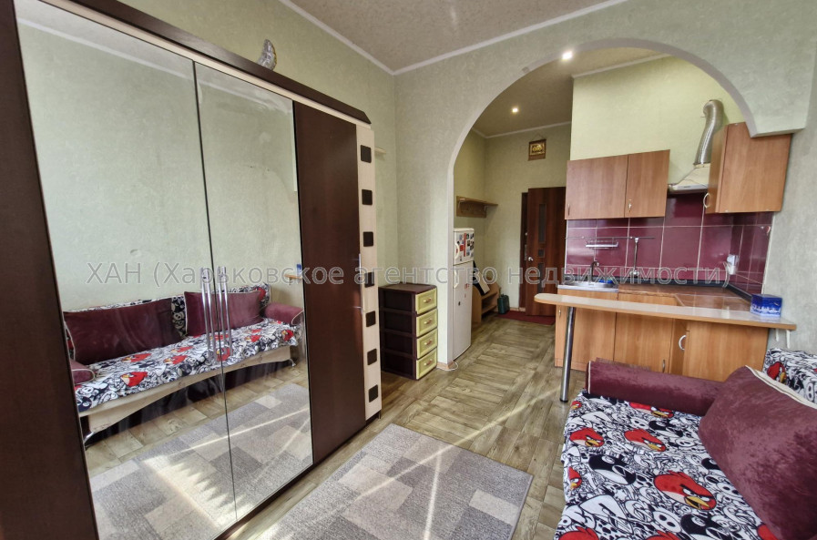 Продам квартиру, Большая Панасовская ул. , 1  ком., 17 м², капитальный ремонт 