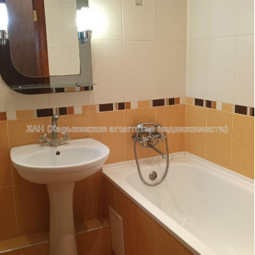 Продам квартиру, Людвига Свободы просп. , 3 кім., 65 м², косметический ремонт 