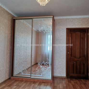 Продам квартиру, Людвига Свободы просп. , 3 кім., 65 м², косметический ремонт 