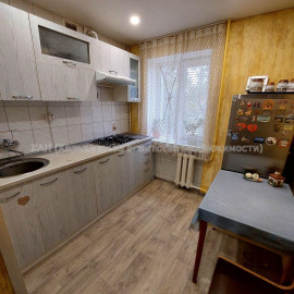 Продам квартиру, 23 Августа пер. , 1 кім., 29.70 м², капитальный ремонт