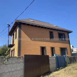 Продам будинок, Семьи Кенигов ул. , 180 м², 519 соток, без внутренних работ