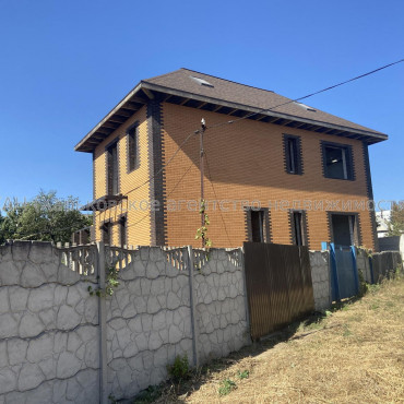 Продам дом, Семьи Кенигов ул. , 180 м², 519 сот., без внутренних работ 