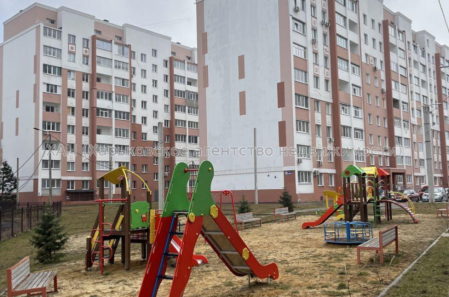 Продам квартиру, Шевченковский пер. , 1  ком., 34.60 м², без внутренних работ 