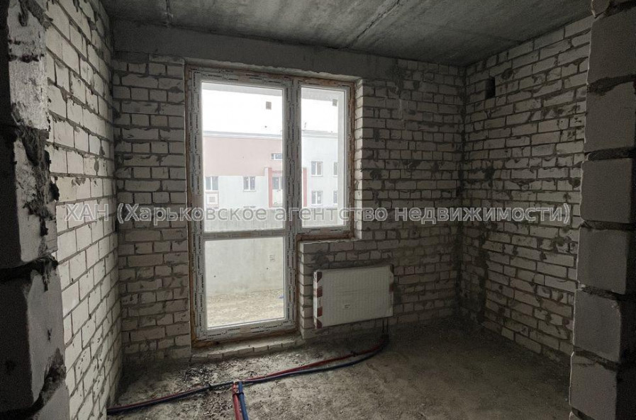 Продам квартиру, Шевченковский пер. , 1  ком., 34.60 м², без внутренних работ 