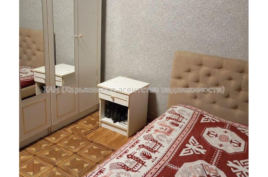 Продам квартиру, Клеверный пер. , 1 кім., 35 м², косметический ремонт 