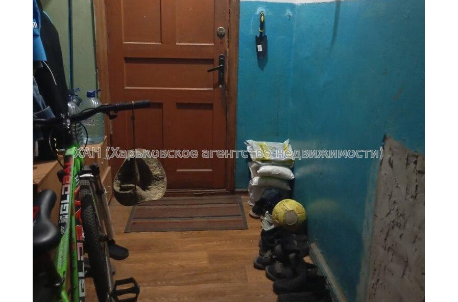 Продам квартиру, Клеверный пер. , 1 кім., 35 м², косметический ремонт 