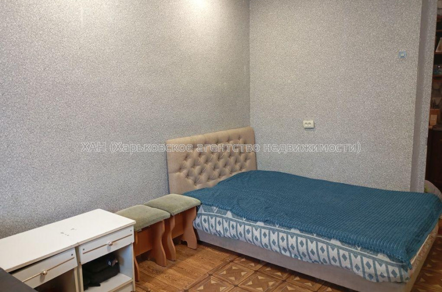 Продам квартиру, Клеверный пер. , 1 кім., 35 м², косметический ремонт 