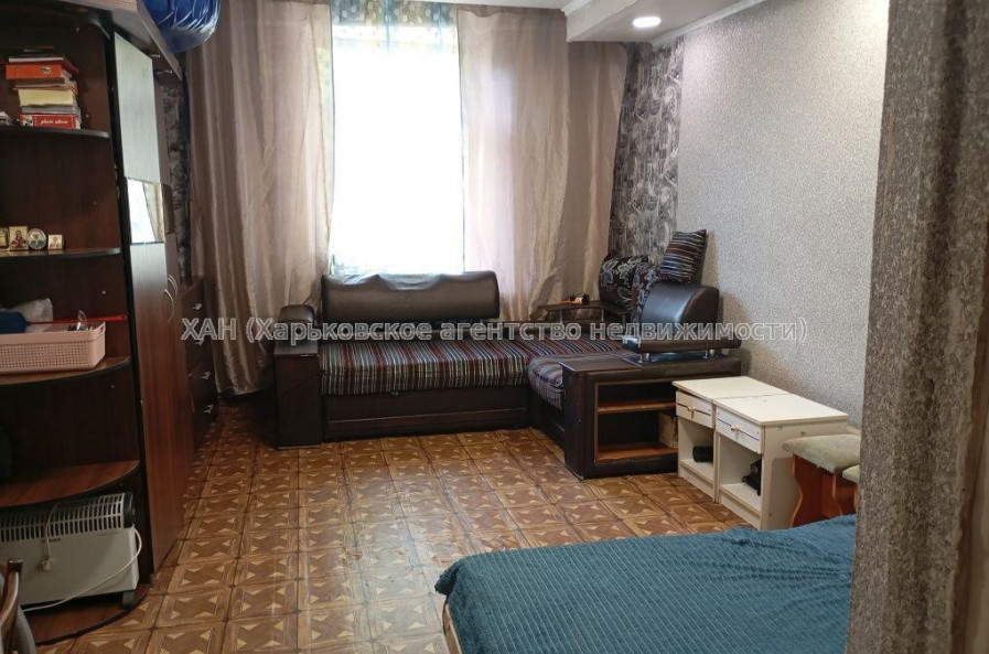 Продам квартиру, Клеверный пер. , 1 кім., 35 м², косметический ремонт 