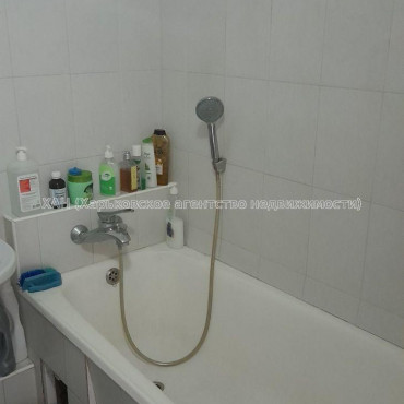 Продам квартиру, Александра Орлова ул. , 3 кім., 60 м², косметический ремонт 