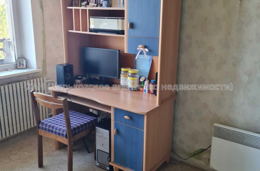 Продам квартиру, Юбилейный просп. , 1  ком., 33 м², без ремонта 